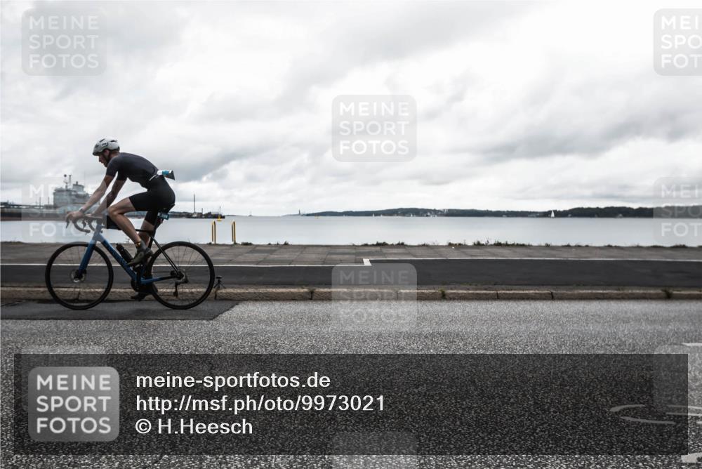 16.08.2026 - KN Förde Triathlon 2026 H.Heesch http://msf.ph/oto/9973021 16.08.2026 11:20:33 Radfahren 324, 337, 357 meine-sportfotos.de