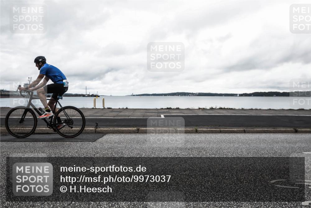16.08.2026 - KN Förde Triathlon 2026 H.Heesch http://msf.ph/oto/9973037 16.08.2026 11:21:12 Radfahren 320, 338 meine-sportfotos.de
