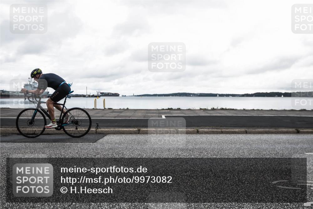 16.08.2026 - KN Förde Triathlon 2026 H.Heesch http://msf.ph/oto/9973082 16.08.2026 11:23:17 Radfahren 386, 403, 411, 430 meine-sportfotos.de