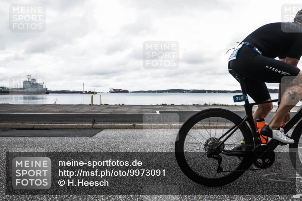 16.08.2026 - KN Förde Triathlon 2026 H.Heesch http://msf.ph/oto/9973091 16.08.2026 11:23:40 Radfahren 320, 364, 421 meine-sportfotos.de