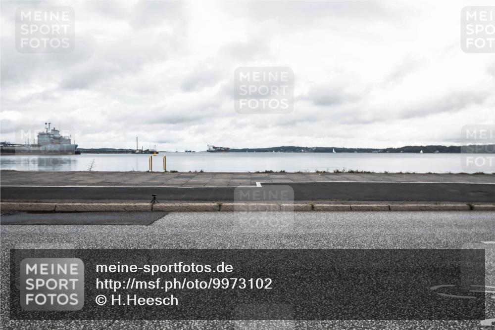 16.08.2026 - KN Förde Triathlon 2026 H.Heesch http://msf.ph/oto/9973102 16.08.2026 11:24:09 Radfahren 328, 334 meine-sportfotos.de