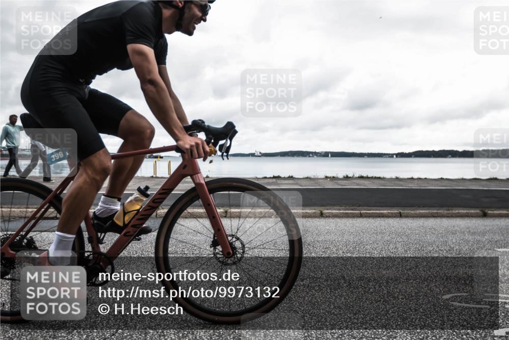 16.08.2026 - KN Förde Triathlon 2026 H.Heesch http://msf.ph/oto/9973132 16.08.2026 11:25:31 Radfahren 399, 413 meine-sportfotos.de
