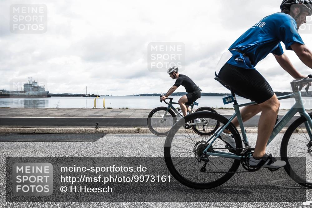 16.08.2026 - KN Förde Triathlon 2026 H.Heesch http://msf.ph/oto/9973161 16.08.2026 11:26:26 Radfahren 317, 374, 385, 407, 422, 432 meine-sportfotos.de