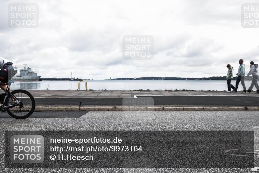 16.08.2026 - KN Förde Triathlon 2026 H.Heesch http://msf.ph/oto/9973164 16.08.2026 11:26:30 Radfahren 328, 374, 432, 803 meine-sportfotos.de