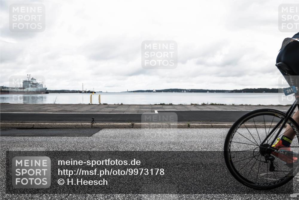 16.08.2026 - KN Förde Triathlon 2026 H.Heesch http://msf.ph/oto/9973178 16.08.2026 11:27:01 Radfahren 343, 361, 382, 383, 412, 804 meine-sportfotos.de