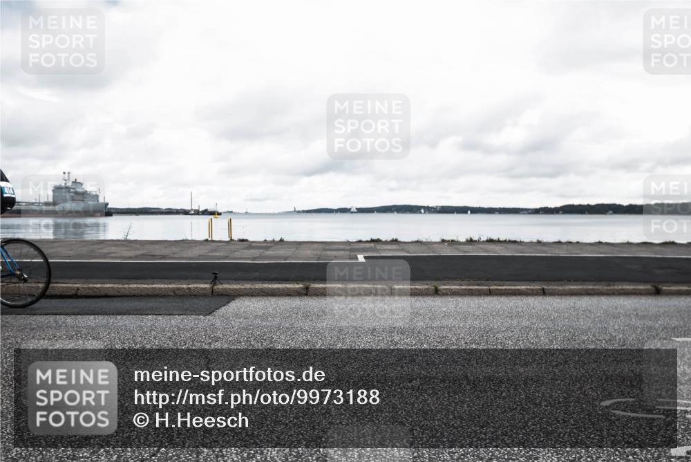 16.08.2026 - KN Förde Triathlon 2026 H.Heesch http://msf.ph/oto/9973188 16.08.2026 11:27:22 Radfahren 322, 346, 358, 384, 396, 437 meine-sportfotos.de