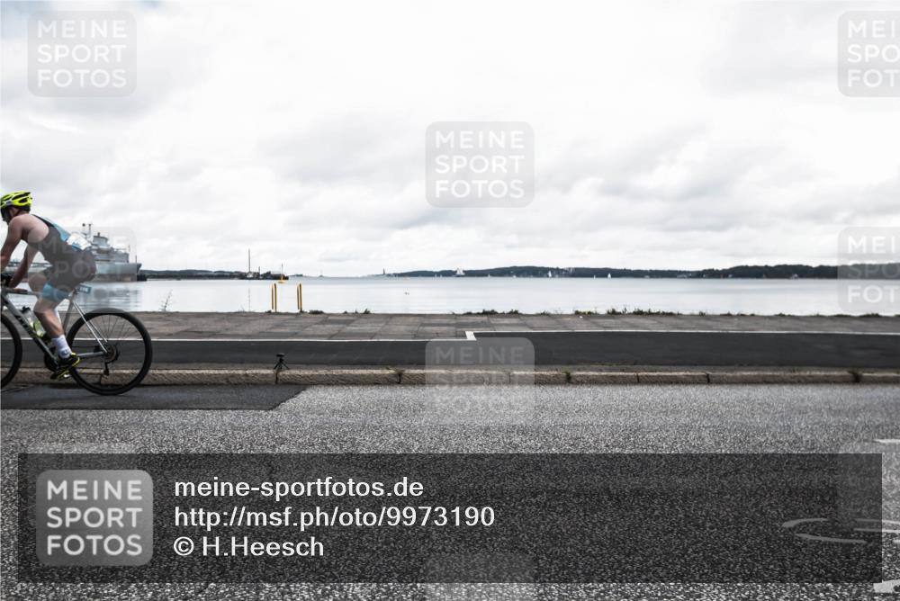 16.08.2026 - KN Förde Triathlon 2026 H.Heesch http://msf.ph/oto/9973190 16.08.2026 11:27:25 Radfahren 346, 437 meine-sportfotos.de