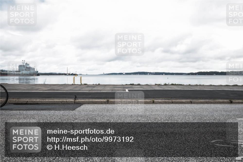 16.08.2026 - KN Förde Triathlon 2026 H.Heesch http://msf.ph/oto/9973192 16.08.2026 11:27:28 Radfahren 417, 437 meine-sportfotos.de