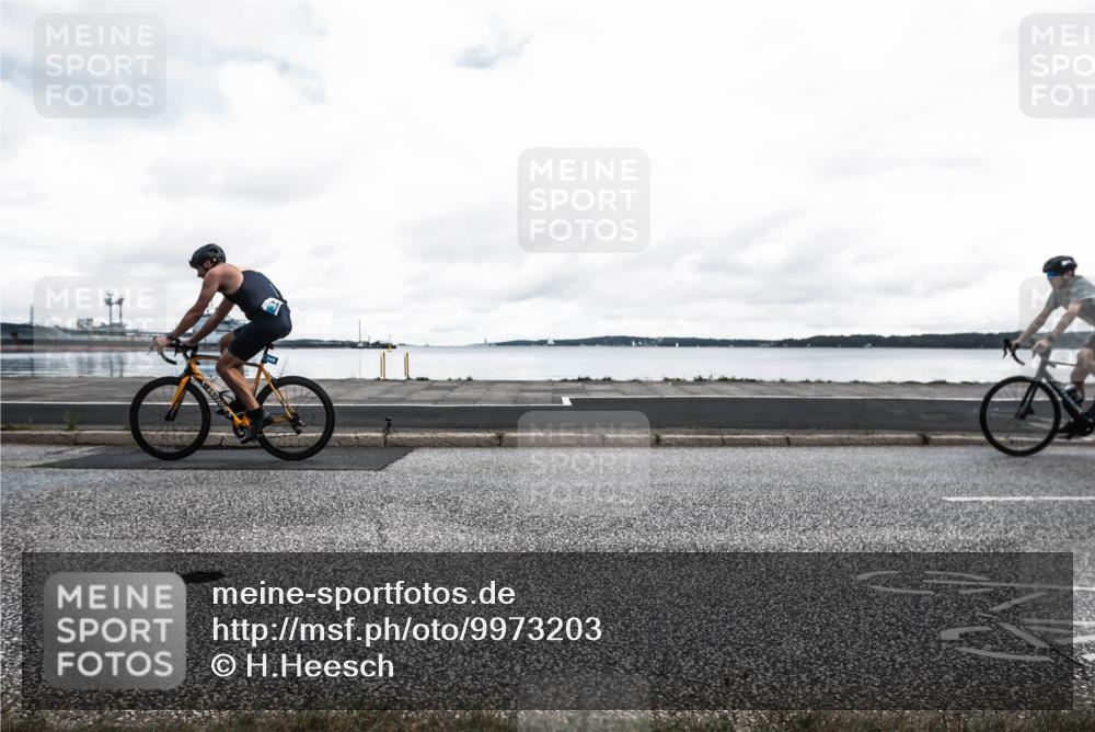 16.08.2026 - KN Förde Triathlon 2026 H.Heesch http://msf.ph/oto/9973203 16.08.2026 11:27:54 Radfahren 425, 428 meine-sportfotos.de