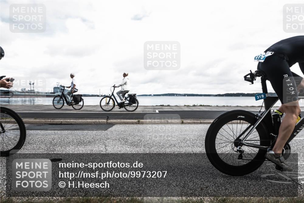 16.08.2026 - KN Förde Triathlon 2026 H.Heesch http://msf.ph/oto/9973207 16.08.2026 11:28:04 Radfahren 301, 356 meine-sportfotos.de