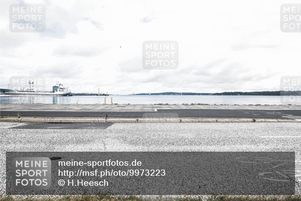 16.08.2026 - KN Förde Triathlon 2026 H.Heesch http://msf.ph/oto/9973223 16.08.2026 11:28:28 Radfahren 353, 402 meine-sportfotos.de