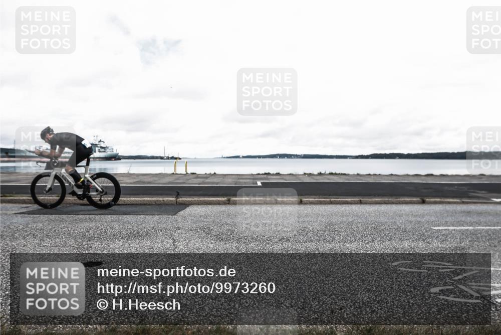 16.08.2026 - KN Förde Triathlon 2026 H.Heesch http://msf.ph/oto/9973260 16.08.2026 11:29:53 Radfahren 325, 346 meine-sportfotos.de