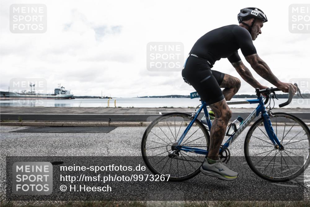 16.08.2026 - KN Förde Triathlon 2026 H.Heesch http://msf.ph/oto/9973267 16.08.2026 11:30:06 Radfahren 348, 372, 384, 390, 397, 414 meine-sportfotos.de