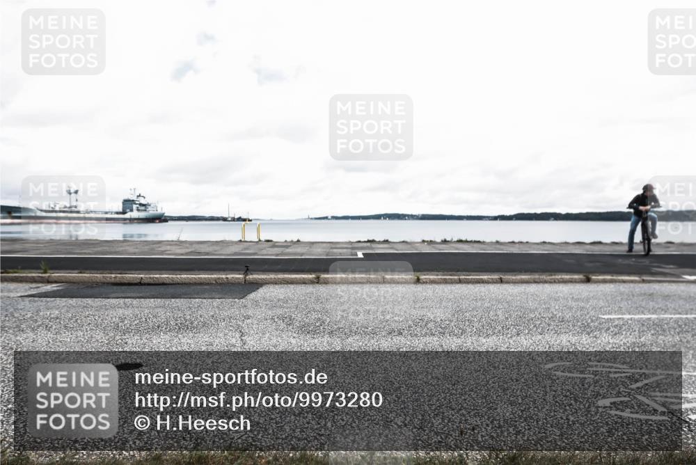 16.08.2026 - KN Förde Triathlon 2026 H.Heesch http://msf.ph/oto/9973280 16.08.2026 11:30:34 Radfahren 428, 438 meine-sportfotos.de