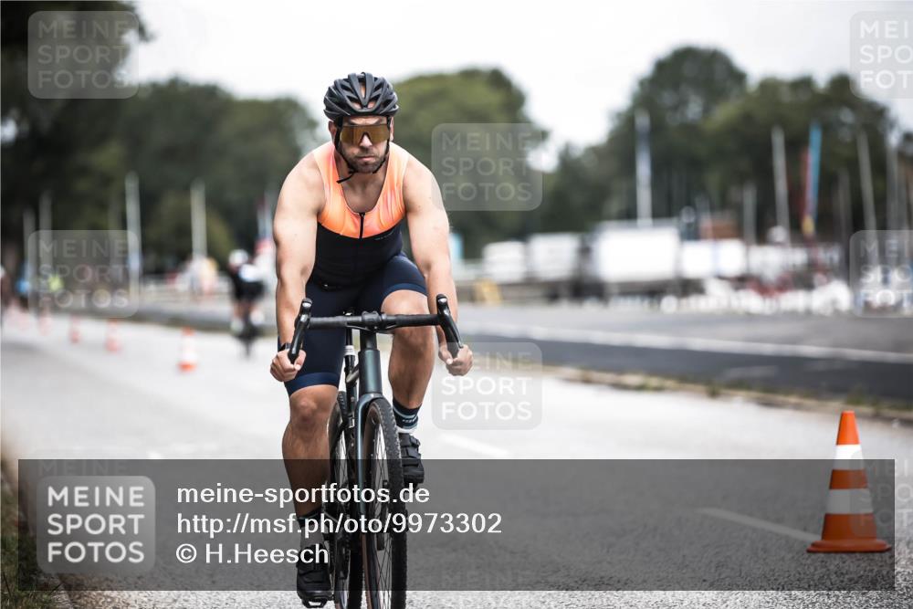 16.08.2026 - KN Förde Triathlon 2026 H.Heesch http://msf.ph/oto/9973302 16.08.2026 11:27:09 Radfahren 311, 334, 345, 371, 382, 435 meine-sportfotos.de