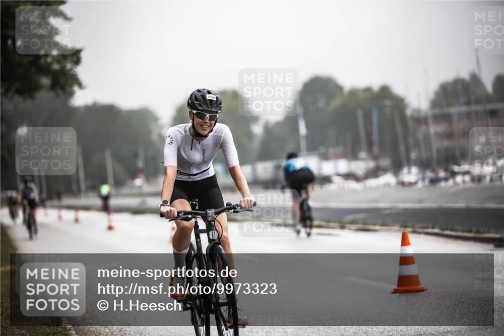 16.08.2026 - KN Förde Triathlon 2026 H.Heesch http://msf.ph/oto/9973323 16.08.2026 10:04:15 Radfahren 227, 228 meine-sportfotos.de