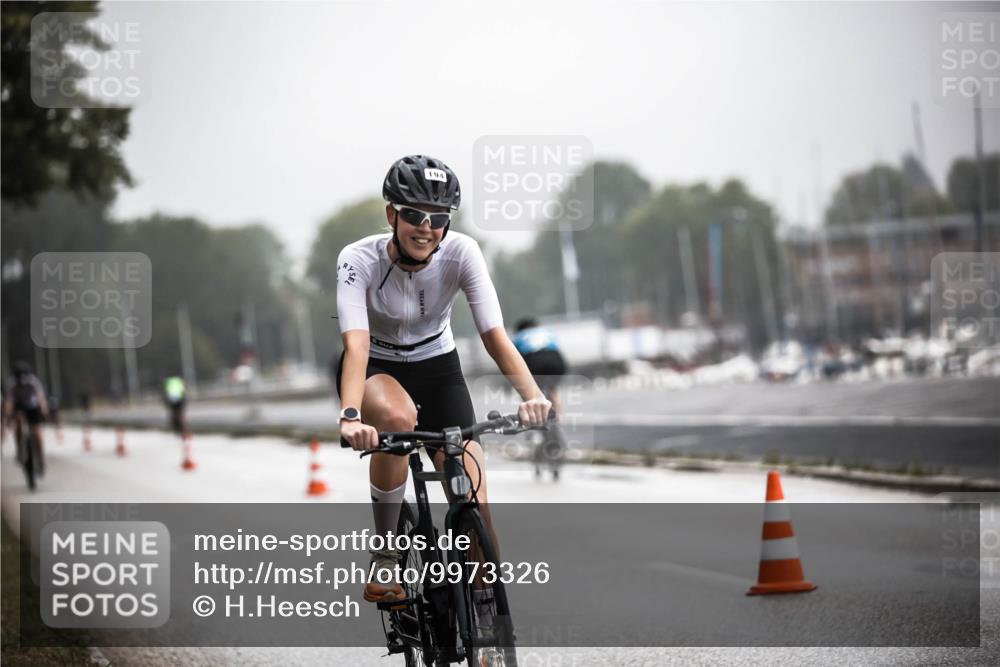 16.08.2026 - KN Förde Triathlon 2026 H.Heesch http://msf.ph/oto/9973326 16.08.2026 10:04:15 Radfahren 227, 228 meine-sportfotos.de