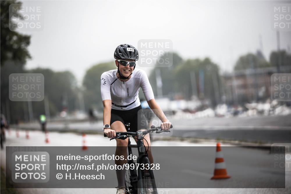16.08.2026 - KN Förde Triathlon 2026 H.Heesch http://msf.ph/oto/9973328 16.08.2026 10:04:15 Radfahren 227, 228 meine-sportfotos.de