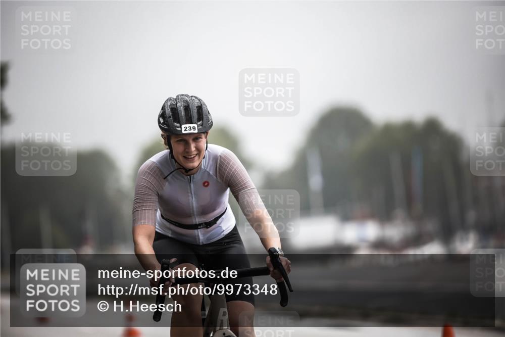 16.08.2026 - KN Förde Triathlon 2026 H.Heesch http://msf.ph/oto/9973348 16.08.2026 10:04:20 Radfahren  meine-sportfotos.de