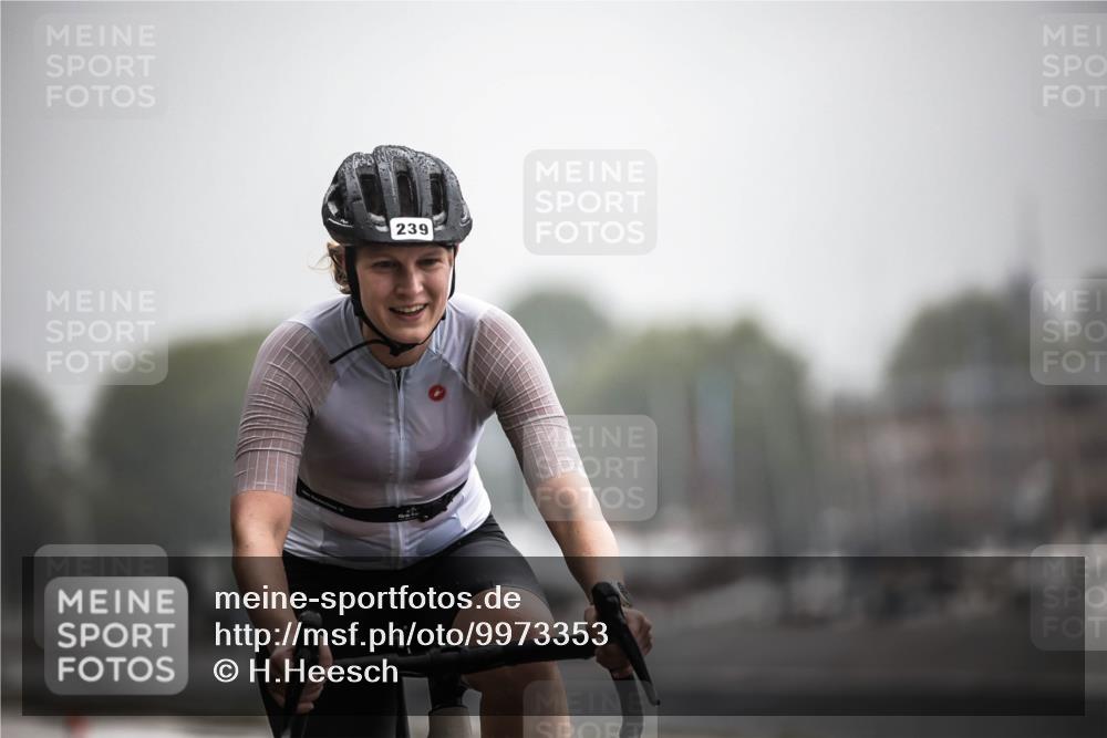 16.08.2026 - KN Förde Triathlon 2026 H.Heesch http://msf.ph/oto/9973353 16.08.2026 10:04:21 Radfahren  meine-sportfotos.de