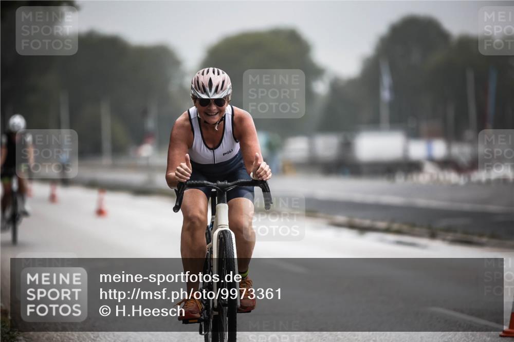 16.08.2026 - KN Förde Triathlon 2026 H.Heesch http://msf.ph/oto/9973361 16.08.2026 10:04:25 Radfahren  meine-sportfotos.de