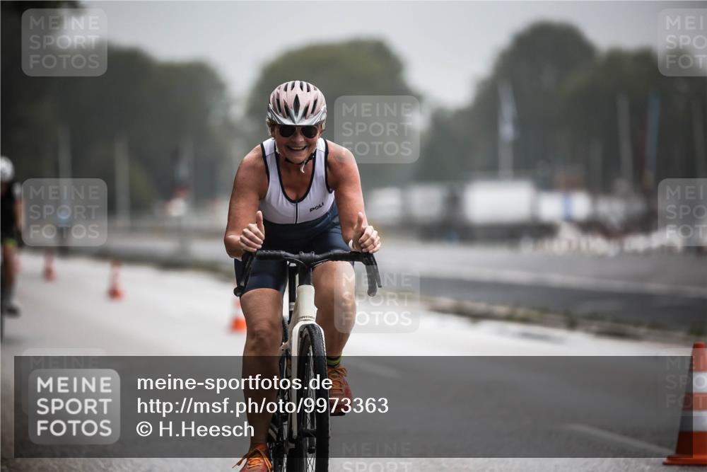 16.08.2026 - KN Förde Triathlon 2026 H.Heesch http://msf.ph/oto/9973363 16.08.2026 10:04:25 Radfahren  meine-sportfotos.de