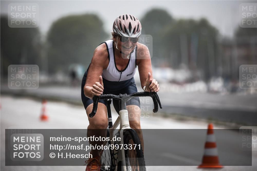 16.08.2026 - KN Förde Triathlon 2026 H.Heesch http://msf.ph/oto/9973371 16.08.2026 10:04:25 Radfahren  meine-sportfotos.de