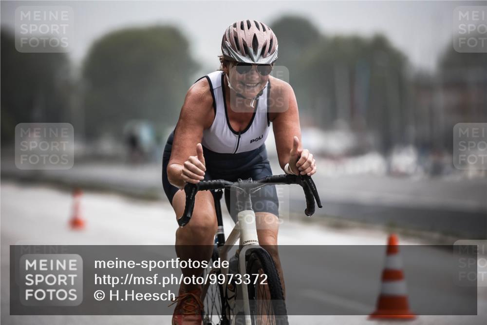 16.08.2026 - KN Förde Triathlon 2026 H.Heesch http://msf.ph/oto/9973372 16.08.2026 10:04:25 Radfahren  meine-sportfotos.de