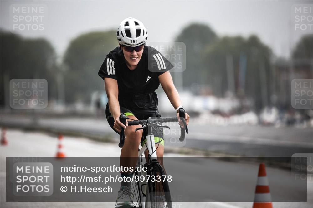 16.08.2026 - KN Förde Triathlon 2026 H.Heesch http://msf.ph/oto/9973378 16.08.2026 10:04:28 Radfahren  meine-sportfotos.de