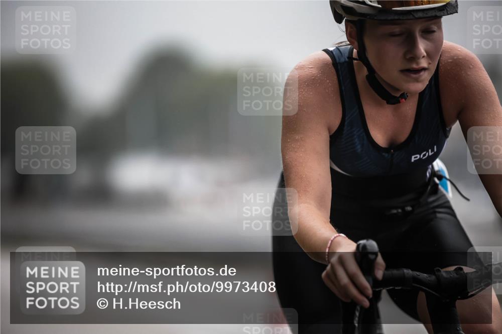 16.08.2026 - KN Förde Triathlon 2026 H.Heesch http://msf.ph/oto/9973408 16.08.2026 10:04:50 Radfahren 128, 132 meine-sportfotos.de