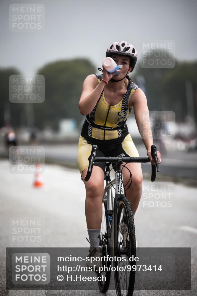 16.08.2026 - KN Förde Triathlon 2026 H.Heesch http://msf.ph/oto/9973414 16.08.2026 10:05:46 Radfahren 233, 234, 247, 253 meine-sportfotos.de