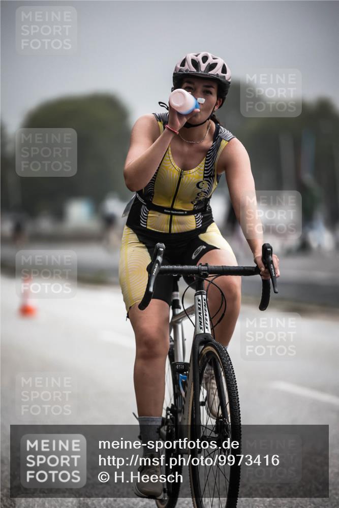 16.08.2026 - KN Förde Triathlon 2026 H.Heesch http://msf.ph/oto/9973416 16.08.2026 10:05:46 Radfahren 233, 234, 247, 253 meine-sportfotos.de