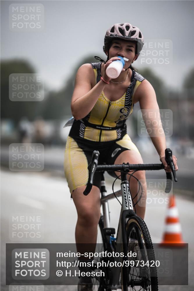 16.08.2026 - KN Förde Triathlon 2026 H.Heesch http://msf.ph/oto/9973420 16.08.2026 10:05:46 Radfahren 233, 234, 247, 253 meine-sportfotos.de