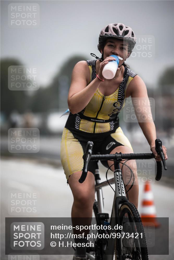 16.08.2026 - KN Förde Triathlon 2026 H.Heesch http://msf.ph/oto/9973421 16.08.2026 10:05:46 Radfahren 233, 234, 247, 253 meine-sportfotos.de