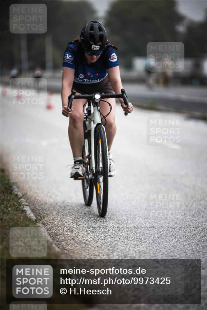 16.08.2026 - KN Förde Triathlon 2026 H.Heesch http://msf.ph/oto/9973425 16.08.2026 10:05:50 Radfahren 234, 247, 253 meine-sportfotos.de