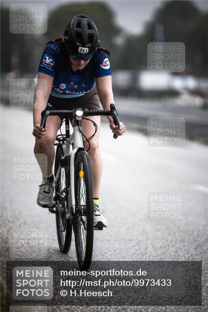 16.08.2026 - KN Förde Triathlon 2026 H.Heesch http://msf.ph/oto/9973433 16.08.2026 10:05:50 Radfahren 234, 247, 253 meine-sportfotos.de