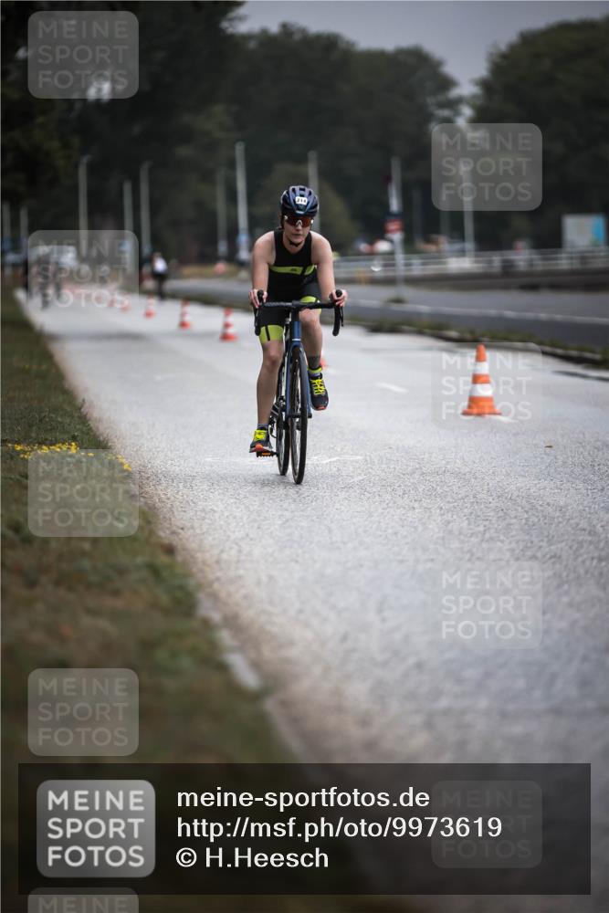 16.08.2026 - KN Förde Triathlon 2026 H.Heesch http://msf.ph/oto/9973619 16.08.2026 10:07:39 Radfahren 134, 223, 254 meine-sportfotos.de