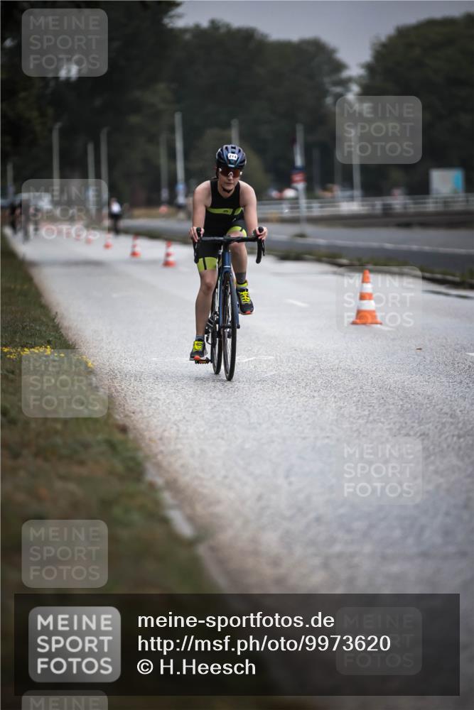 16.08.2026 - KN Förde Triathlon 2026 H.Heesch http://msf.ph/oto/9973620 16.08.2026 10:07:39 Radfahren 134, 223, 254 meine-sportfotos.de