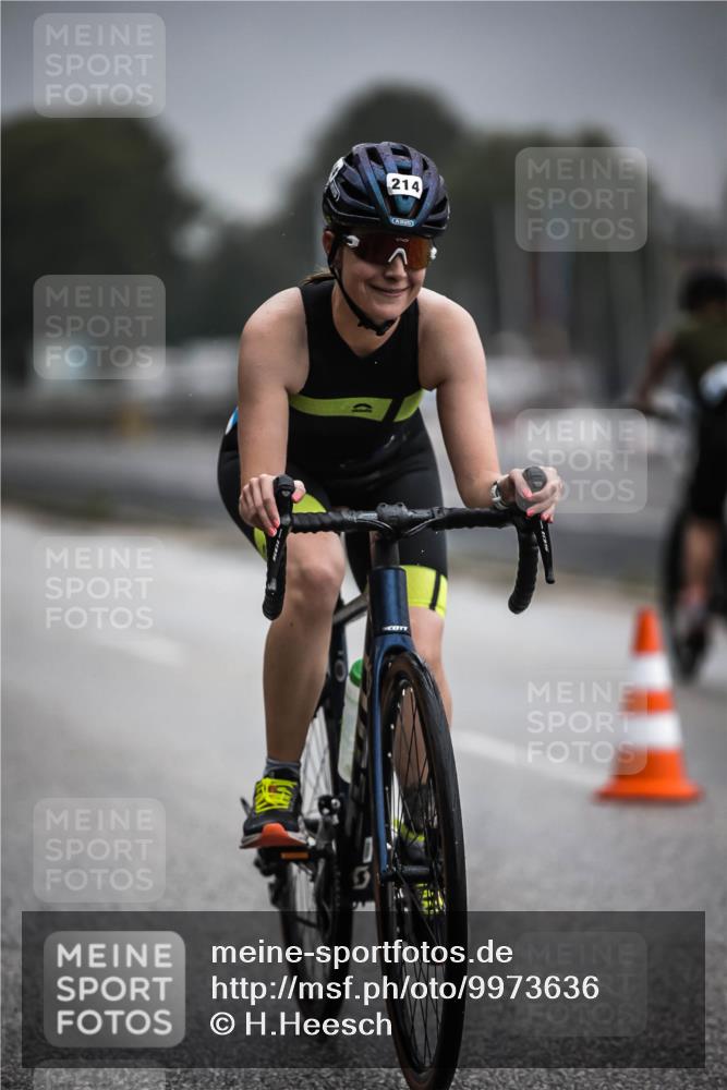 16.08.2026 - KN Förde Triathlon 2026 H.Heesch http://msf.ph/oto/9973636 16.08.2026 10:07:41 Radfahren 134, 223, 254 meine-sportfotos.de