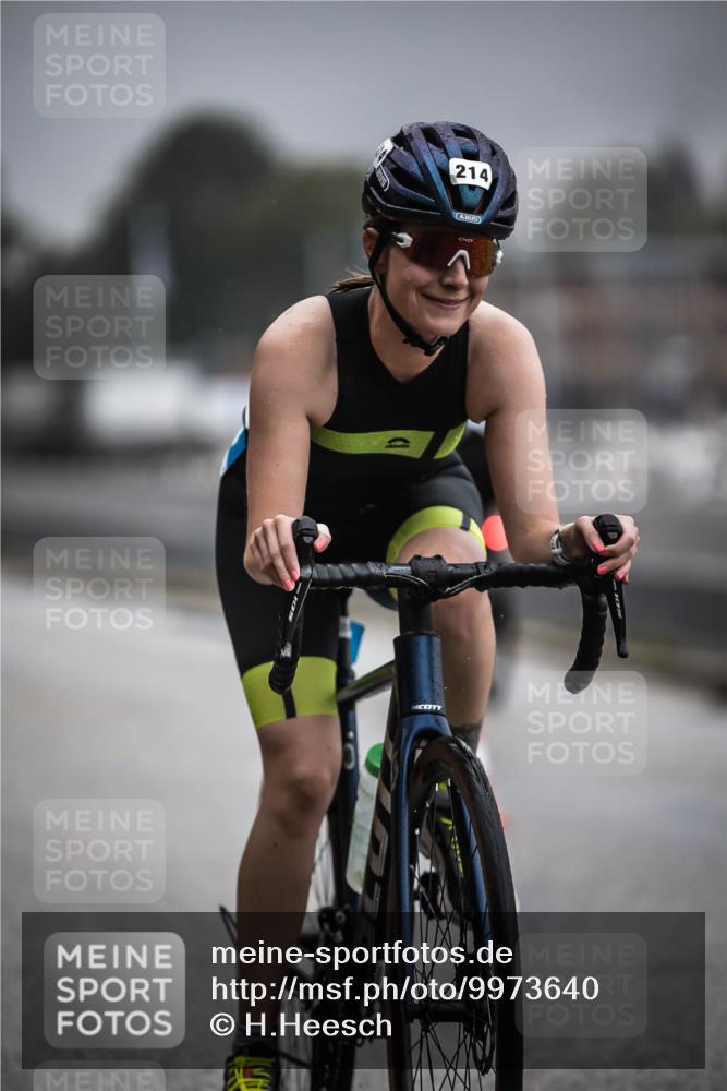 16.08.2026 - KN Förde Triathlon 2026 H.Heesch http://msf.ph/oto/9973640 16.08.2026 10:07:41 Radfahren 134, 223, 254 meine-sportfotos.de