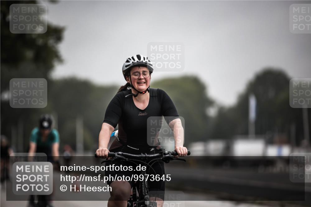 16.08.2026 - KN Förde Triathlon 2026 H.Heesch http://msf.ph/oto/9973645 16.08.2026 10:07:58 Radfahren 261, 264, 268 meine-sportfotos.de
