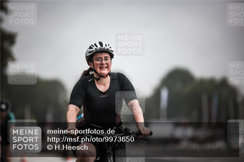 16.08.2026 - KN Förde Triathlon 2026 H.Heesch http://msf.ph/oto/9973650 16.08.2026 10:07:58 Radfahren 261, 264, 268 meine-sportfotos.de