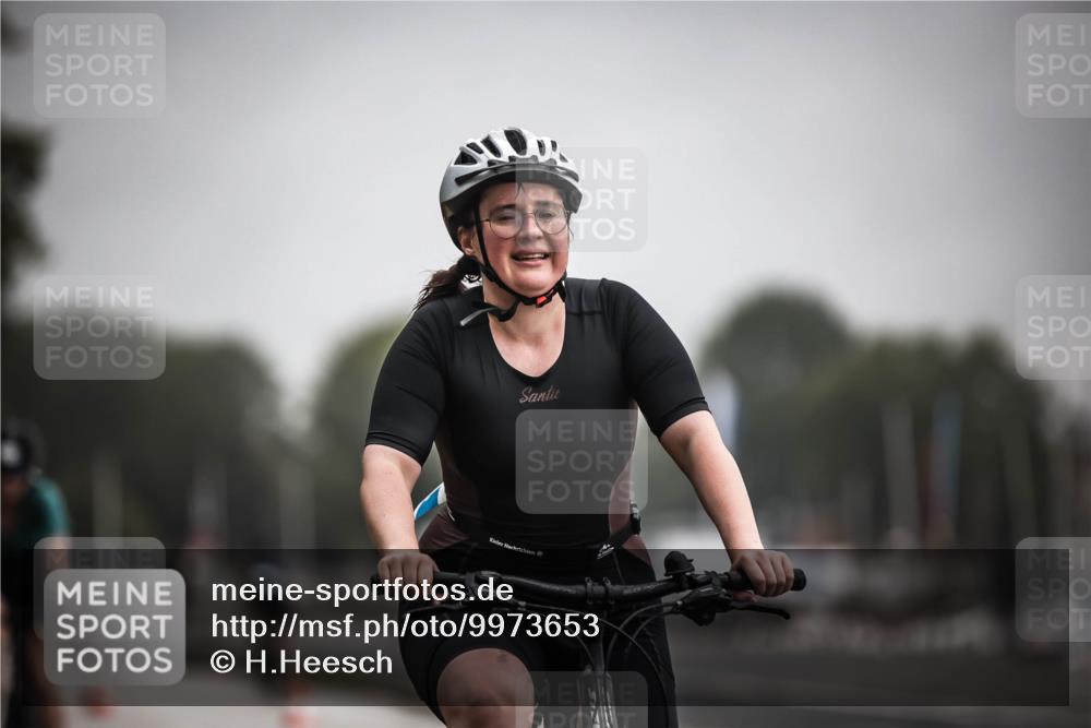 16.08.2026 - KN Förde Triathlon 2026 H.Heesch http://msf.ph/oto/9973653 16.08.2026 10:07:59 Radfahren 264, 268 meine-sportfotos.de