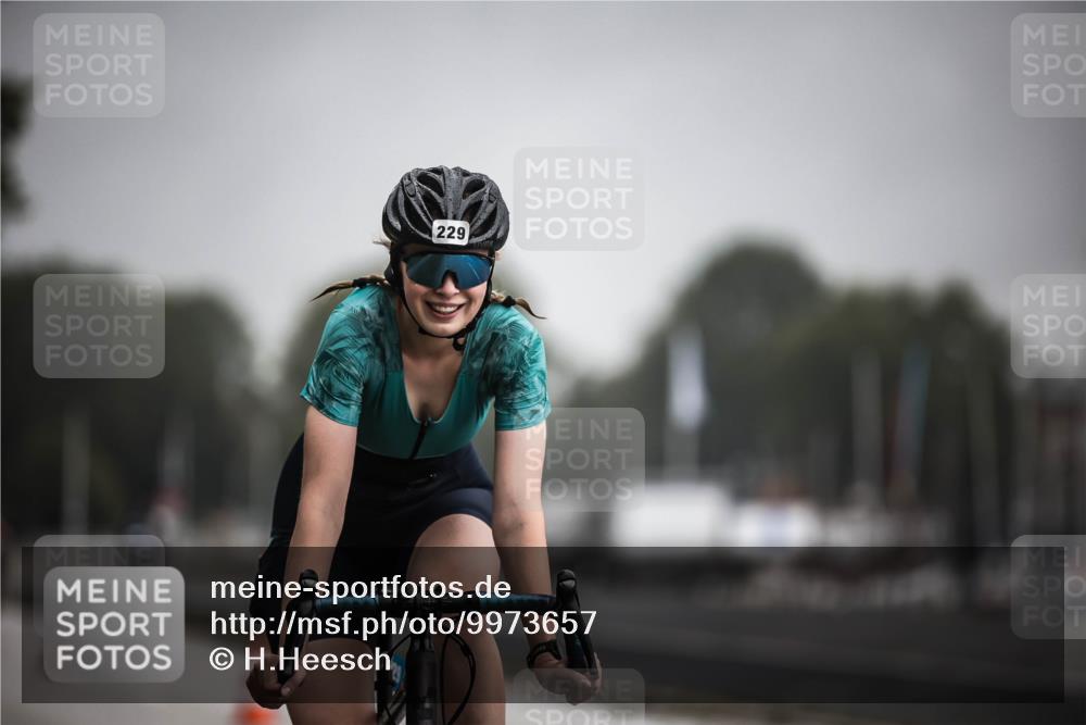 16.08.2026 - KN Förde Triathlon 2026 H.Heesch http://msf.ph/oto/9973657 16.08.2026 10:08:00 Radfahren 216, 264 meine-sportfotos.de