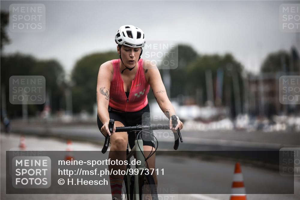 16.08.2026 - KN Förde Triathlon 2026 H.Heesch http://msf.ph/oto/9973711 16.08.2026 10:11:20 Radfahren  meine-sportfotos.de