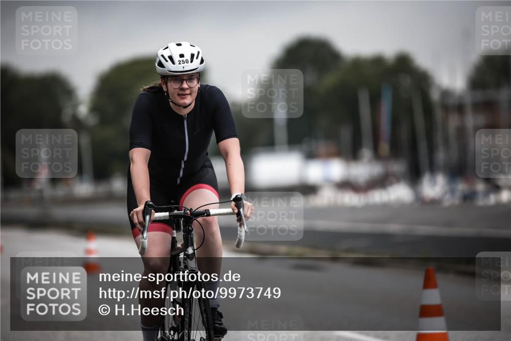 16.08.2026 - KN Förde Triathlon 2026 H.Heesch http://msf.ph/oto/9973749 16.08.2026 10:11:37 Radfahren  meine-sportfotos.de