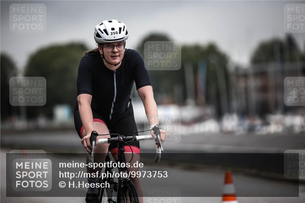 16.08.2026 - KN Förde Triathlon 2026 H.Heesch http://msf.ph/oto/9973753 16.08.2026 10:11:37 Radfahren  meine-sportfotos.de
