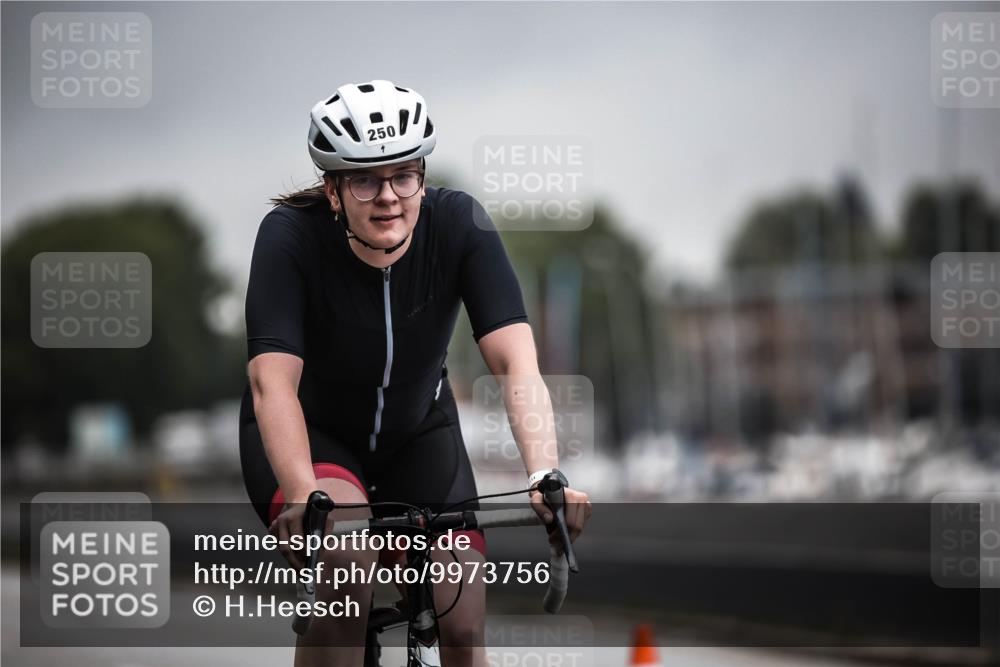 16.08.2026 - KN Förde Triathlon 2026 H.Heesch http://msf.ph/oto/9973756 16.08.2026 10:11:38 Radfahren  meine-sportfotos.de