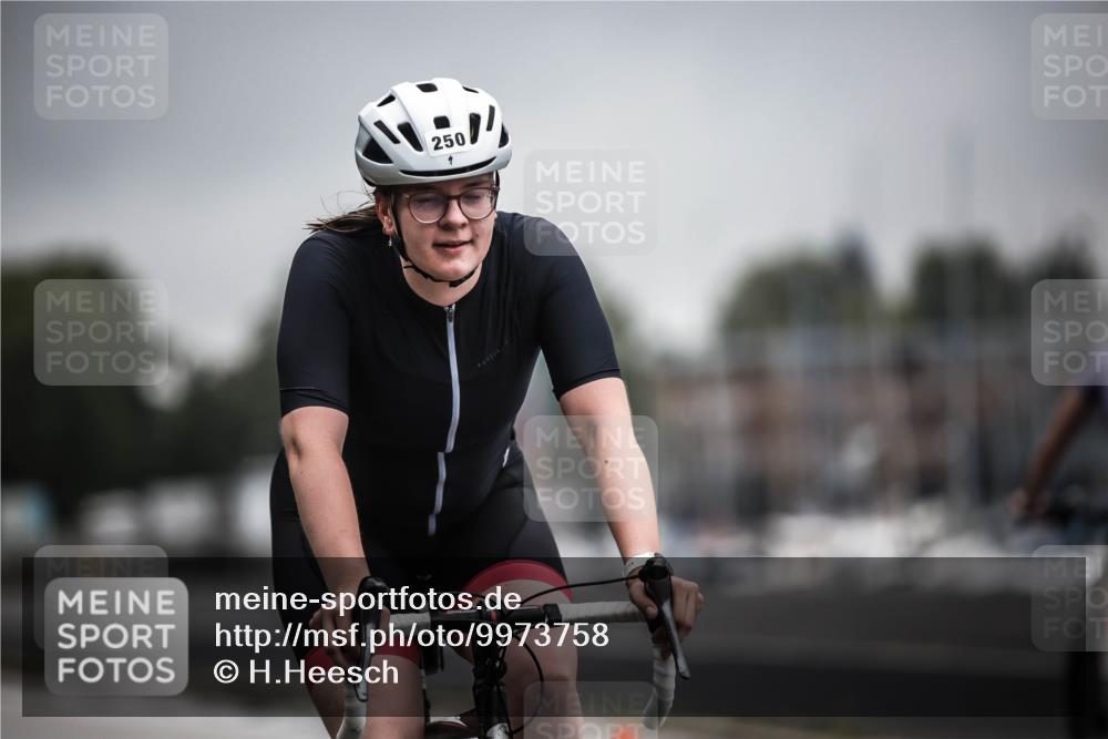 16.08.2026 - KN Förde Triathlon 2026 H.Heesch http://msf.ph/oto/9973758 16.08.2026 10:11:38 Radfahren  meine-sportfotos.de