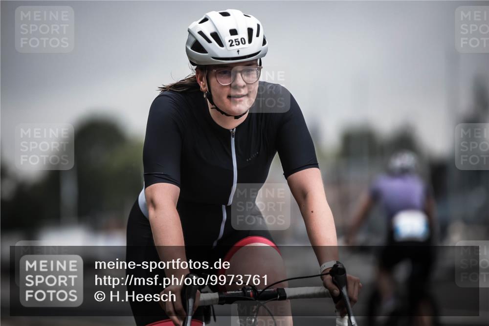 16.08.2026 - KN Förde Triathlon 2026 H.Heesch http://msf.ph/oto/9973761 16.08.2026 10:11:38 Radfahren  meine-sportfotos.de